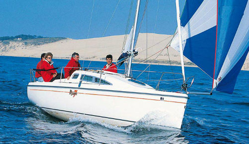 Круизный парусник - DJINN 7 - B2 marine - 2 спальных места / с подъемным килем