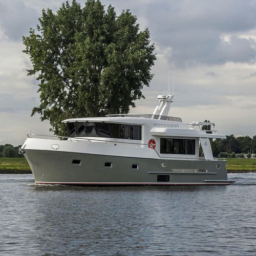 Круизная моторная яхта - 500  - Altena Yachting - траулер / с приподнятой рулевой рубкой