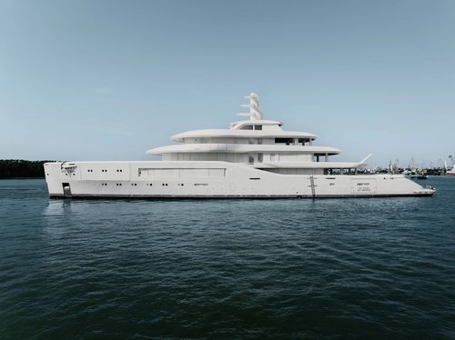Круизная мега-яхта - 8004 - Amels - с приподнятой рулевой рубкой
