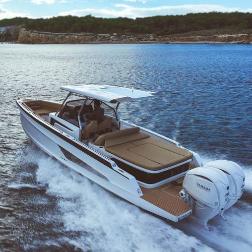 Прогулочный катер с каютой c подвесным мотором - 31 RC - Sterk Yachts - двухмоторный / открытый / с центральной консолью