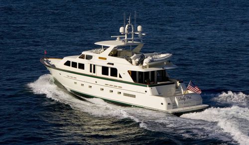Моторная яхта для рыбной ловли - LADY PAT - Burger Boat Company - с флайбриджем / 3 каюты / корпус полуглиссирующего типа