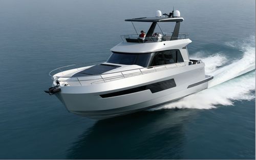 Быстроходный катер с внутренним мотором - 15.00 - Brythonic Yachts - двухмоторный / с флайбриджем / POD IPS