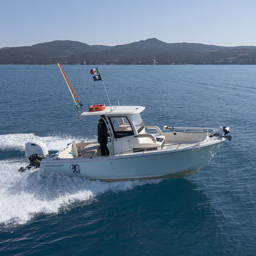 Прогулочный катер с каютой c подвесным мотором - T210 SF Giannutri - Tuccoli - Technology Boats - горючее / корпус глиссирующего типа / хардтоп