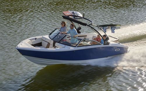 Небольшой катер с внутренним мотором - CS23 SURF - Cobalt Boats - с двойной консолью / боурайдер / для вейкборда