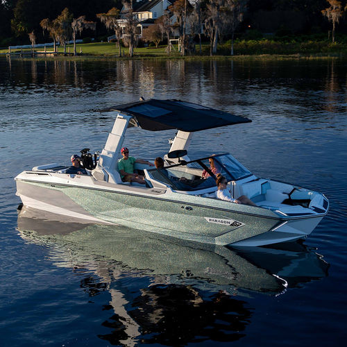 Небольшой катер для вейкборда - G25 PARAGON - Nautique Boat Company - с внутренним мотором / с двойной консолью / боурайдер