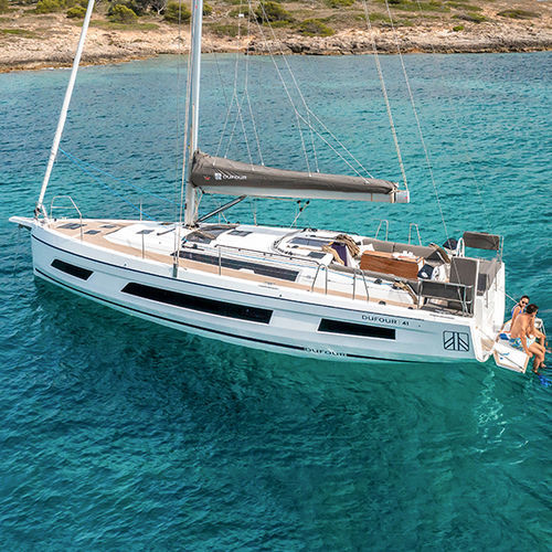 Круизный парусник - 41 - Dufour Yachts - 3 каюты / 4 каюты / 8 спальных мест