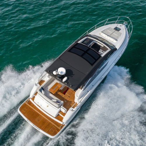 Круизная моторная яхта - TARGA 50 GT - Fairline - хардтоп / POD IPS / 3 каюты