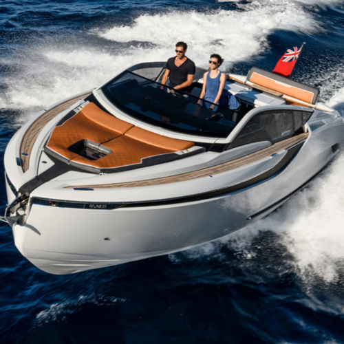 Быстроходный катер с внутренним мотором - F//LINE 33 - Fairline - дизельный / двухмоторный / открытый