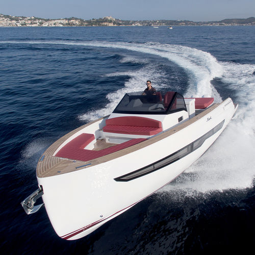 Быстроходный катер с внутренним мотором - SEAWALKER 35 - Fiart Mare - двухмоторный / макс. 10 человек / с кабиной