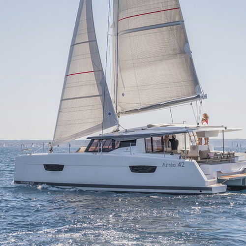 Катамаран - Astréa 42 - Fountaine Pajot Catamarans - круизный / 3 каюты / 2 каюты