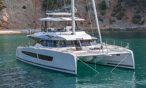 Парусная яхта катамаран - Samana 59 - Fountaine Pajot Catamarans - круизная / 6 кают / с флайбриджем