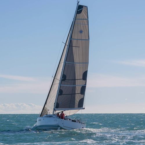 Круизный парусник - SUN ODYSSEY 380 - Jeanneau - Sailboats - 3 каюты / 2 каюты / 6 спальных мест