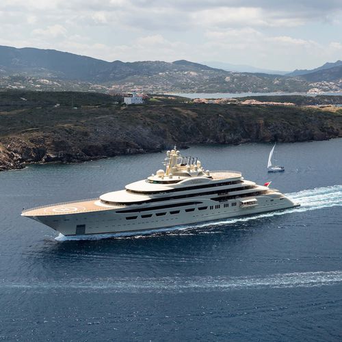 Круизная мега-яхта - DILBAR - Lurssen Yachts - традиционная / с приподнятой рулевой рубкой / с вертодромом