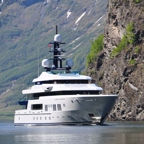 Круизная мега-яхта - HERMITAGE - Lurssen Yachts - с флайбриджем