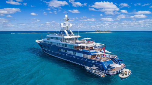 Круизная мега-яхта - BELLA VITA - Lurssen Yachts - с приподнятой рулевой рубкой / корпус водоизмещающего типа