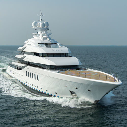 Круизная мега-яхта - MADSUMMER - Lurssen Yachts - с приподнятой рулевой рубкой / с бассейном / с вертодромом