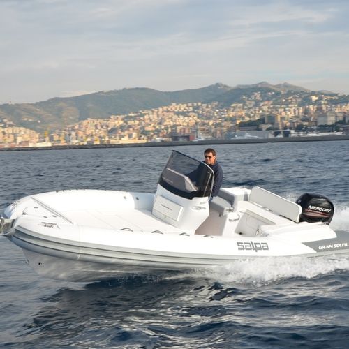 Надувная лодка c подвесным мотором - Soleil 23 - Nautica Salpa - полужесткая / с центральной консолью / открытая