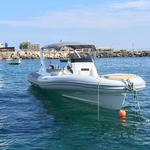 Надувная лодка c подвесным мотором - Soleil 28 - Nautica Salpa - двухмоторная / полужесткая / с центральной консолью