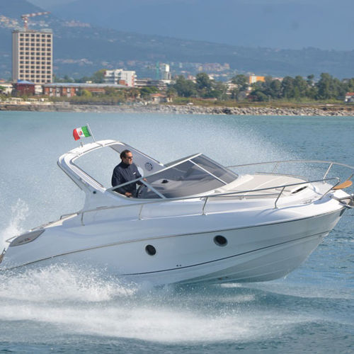 Прогулочный катер с каютой с внутренним мотором - Laver 23XL - Nautica Salpa - дизельный / открытый / с поворотно-откидной колонкой