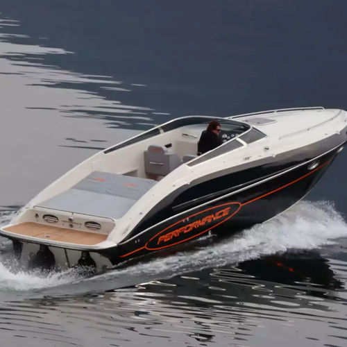 Прогулочный катер с каютой с внутренним мотором - 901 - Performance Marine - двухмоторный / открытый / с двойной консолью