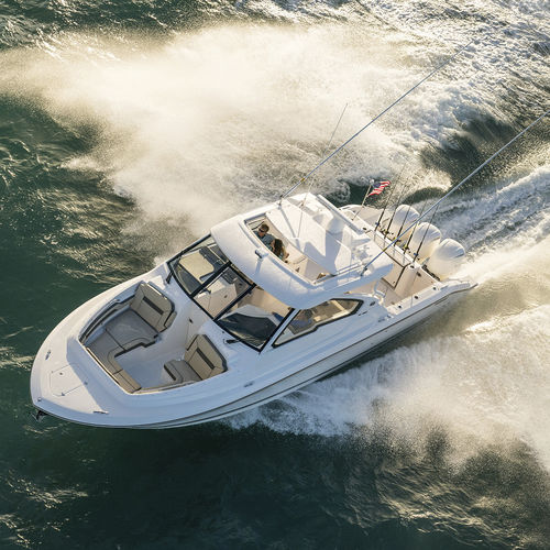 Быстроходный катер c подвесным мотором - DC 365 - Pursuit Boats - трехмоторный / хардтоп / с двойной консолью