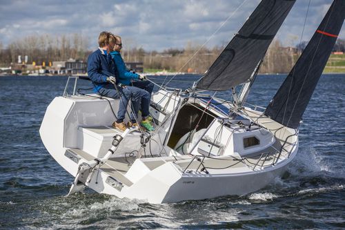 Круизный парусник - 19 - SailArt - дэйсэйлер / 4 спальных места / бушприт
