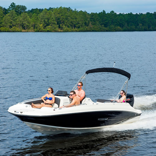 Палубная лодка c подвесным мотором - 192SC - Stingray Boats - для водных лыж / для спортивной рыбалки / макс. 10 человек