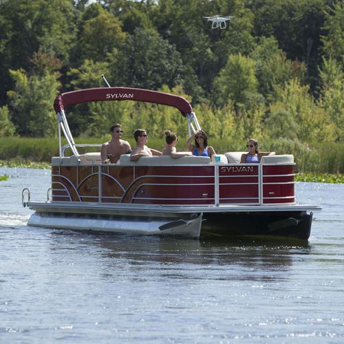 Понтоновый катер c подвесным мотором - 822 LZ - Sylvan Pontoons - макс. 10 человек