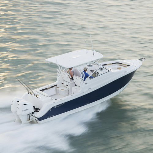 Прогулочный катер c подвесным мотором - 280 CX - EdgeWater Power Boats - двухмоторный / с двойной консолью / для спортивной рыбалки