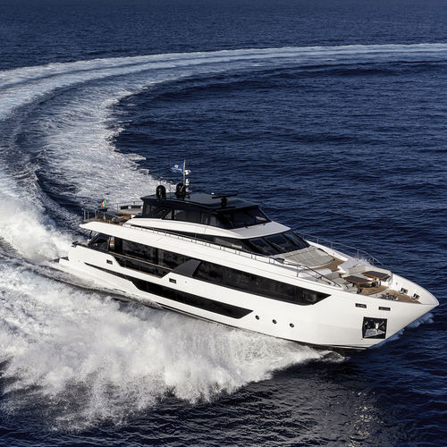 Круизная моторная яхта - 1000 S - Ferretti Yachts - с флайбриджем / V-образный привод / 4 каюты