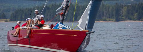 Круизный парусник - M42x  - Morris Yachts - бушприт / углеродная мачта