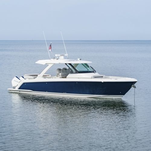 Быстроходный катер c подвесным мотором - 38LS - Tiara Yachts - дизельный / трехмоторный / хардтоп