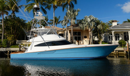 Моторная яхта для спортивной рыбалки - 68 C - Viking Yachts - круизная / раздвижная / с флайбриджем