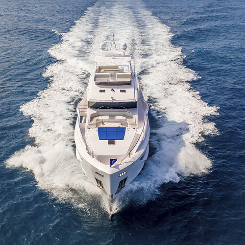 Круизная супер-яхта - FD100 Tri-deck - Horizon - с флайбриджем / с рулевой рубкой / 7 кают