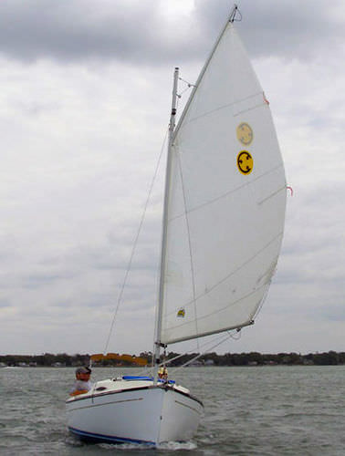Традиционный парусник - SUNDAY CAT - Com-Pac Yachts - 1 каюта / кэт