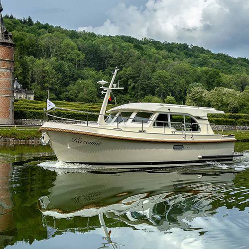 Быстроходный катер с внутренним мотором - Grand Sturdy 30.0 Sedan - Linssen Yachts B.V. - дизельный / хардтоп / речной