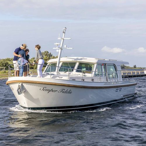 Быстроходный катер с внутренним мотором - Grand Sturdy 45.0 Sedan - Linssen Yachts B.V. - дизельный / двухмоторный / хардтоп