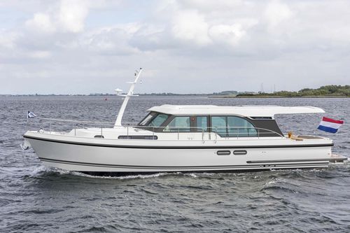 Быстроходный катер с внутренним мотором - 45 SL AC - Linssen Yachts B.V. - корпус водоизмещающего типа / хардтоп / с флайбриджем