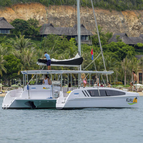 Парусник дэйсэйлер - 1160 RESORT - Seawind Catamarans - катамаран / круизный / 4 каюты