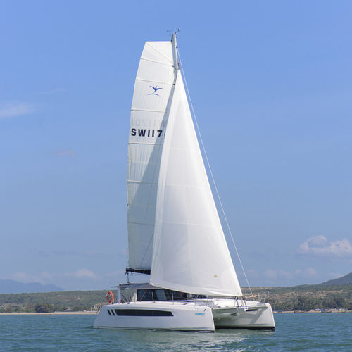 Катамаран - Seawind 1170 - Seawind Catamarans - круизный / для навигации в прибрежных водах / 3 каюты