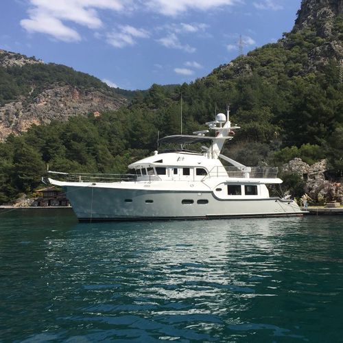 Оффшорная моторная яхта - 52 - Nordhavn - траулер / с флайбриджем / корпус водоизмещающего типа