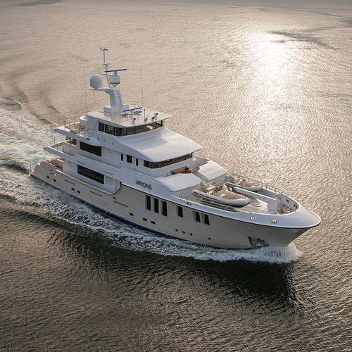 Круизная супер-яхта - 120 - Nordhavn - траулер / с закрытым флайбриджем / корпус водоизмещающего типа