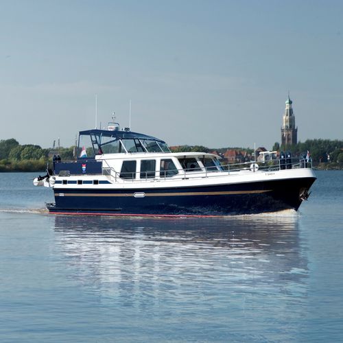 Быстроходный катер с внутренним мотором - Levanto - Pedro-Boat - дизельный / с флайбриджем / речной