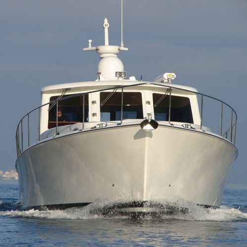 Круизная моторная яхта - 61 - Vicem Yachts - традиционная / лобстер / с закрытым флайбриджем