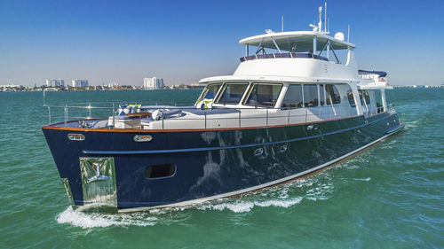 Круизная супер-яхта - 107 - Vicem Yachts - лобстер / традиционная / с флайбриджем