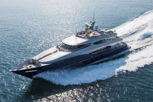 Круизная мега-яхта - 46 M - Vicem Yachts - с рулевой рубкой / 7 кают / корпус глиссирующего типа