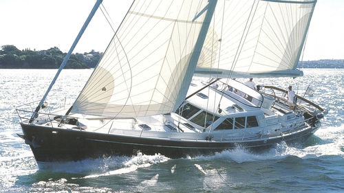 Круизная парусная яхта - FITZROY - Warwick Yacht Design - 3 каюты / с центральным кокпитом / из алюминия