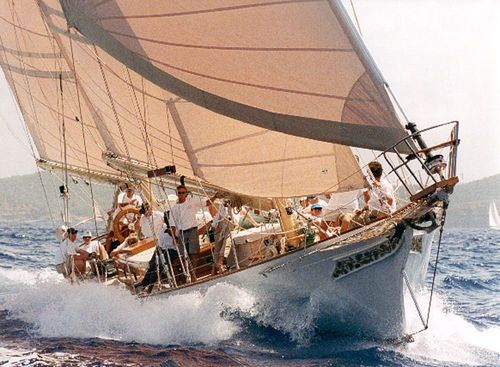 Традиционная парусная яхта - S/V RADIANCE - Legendary Yachts - с центральным кокпитом / кеч