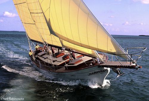 Традиционная парусная яхта - S/V MISTRAL - Legendary Yachts - с открытым кокпитом / шхуна