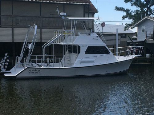 Профессиональный катер научно-исследовательское судно - 36'  - Newton Boats - с внутренним мотором